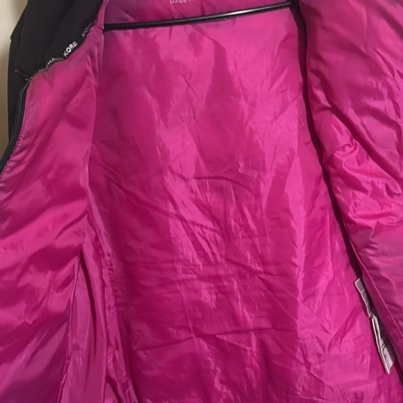 Woman’s jacket - Picture 2 of 3